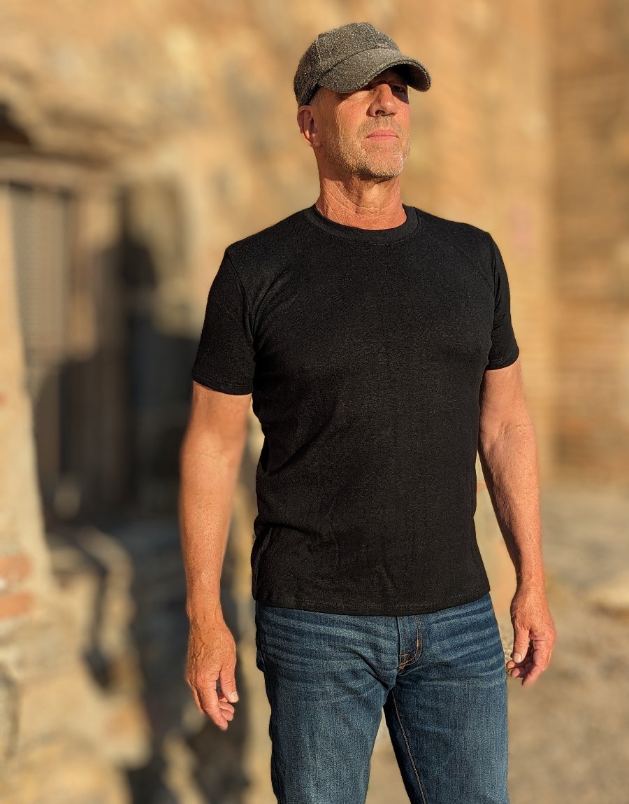 Black hemp and organic cotton t’shirts - Hemp Horizon